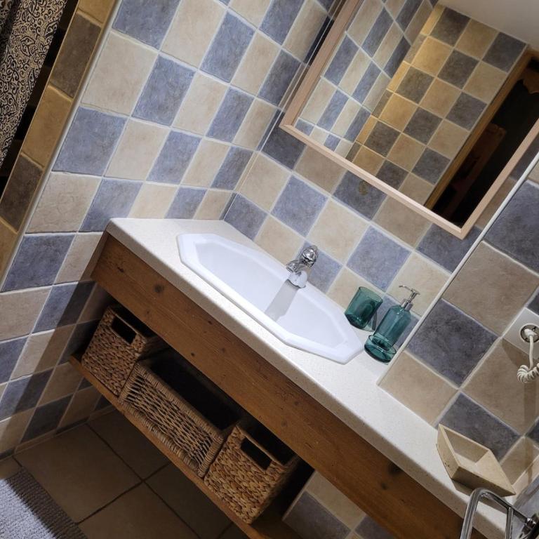 Gîte de charme au pied des pistes la bohème - Maison 1 Chambre - 38