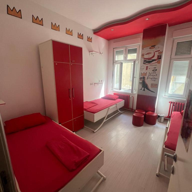 Pop Art - Krevet za 1 Osobu u Mešovitoj Spavaonici - 1