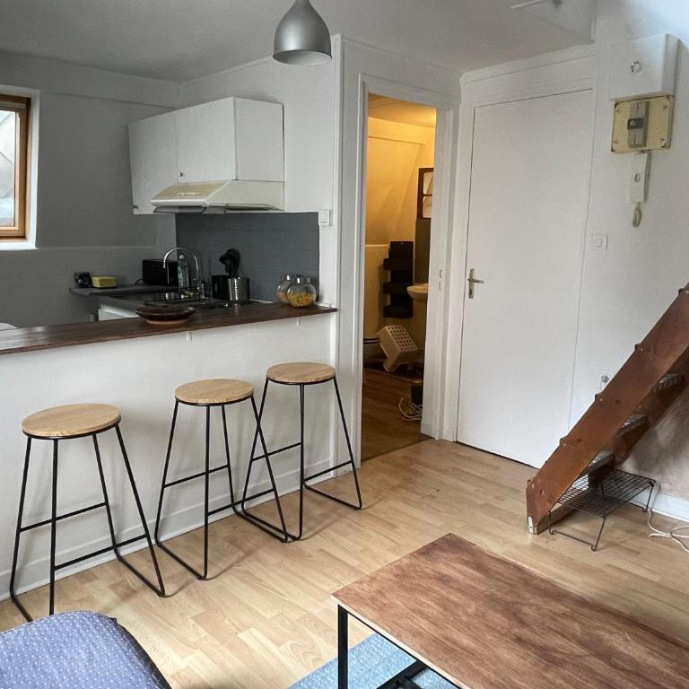 CosyAppart - LE ROBEC - One-Bedroom Apartment - 4