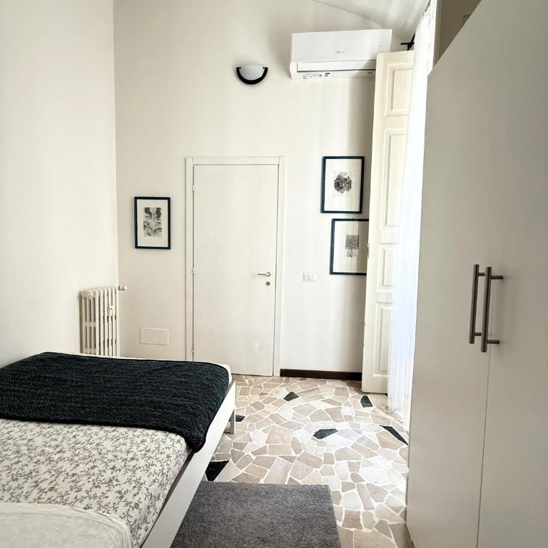 La Casa di Ringhiera - silenzioso appartamento di charme con balcone nel quadrilatero romano - Two-Bedroom Apartment - 23
