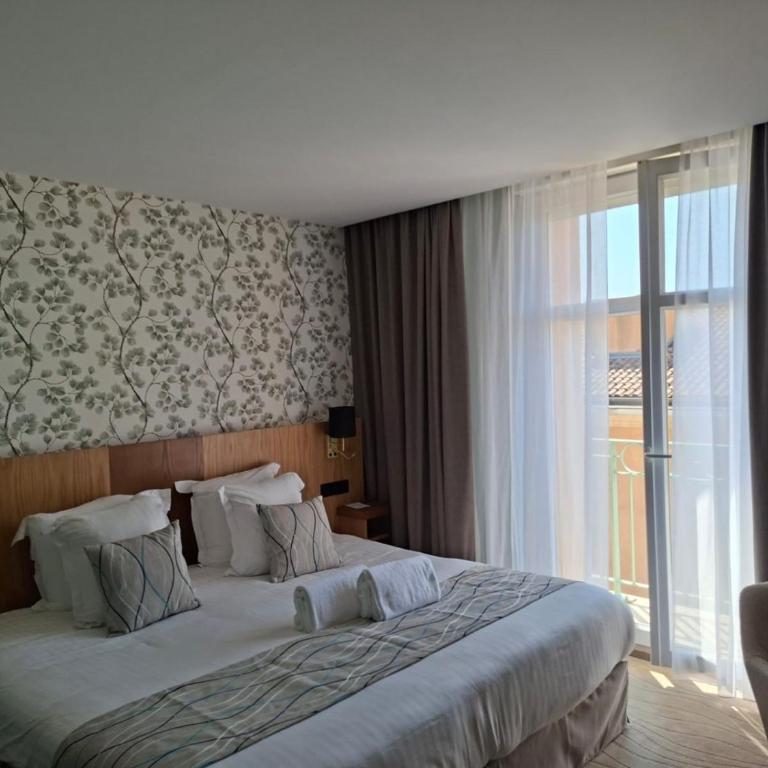 Best Western Plus Sanary - Chambre Lit King-Size Supérieure - Non-Fumeurs - 9