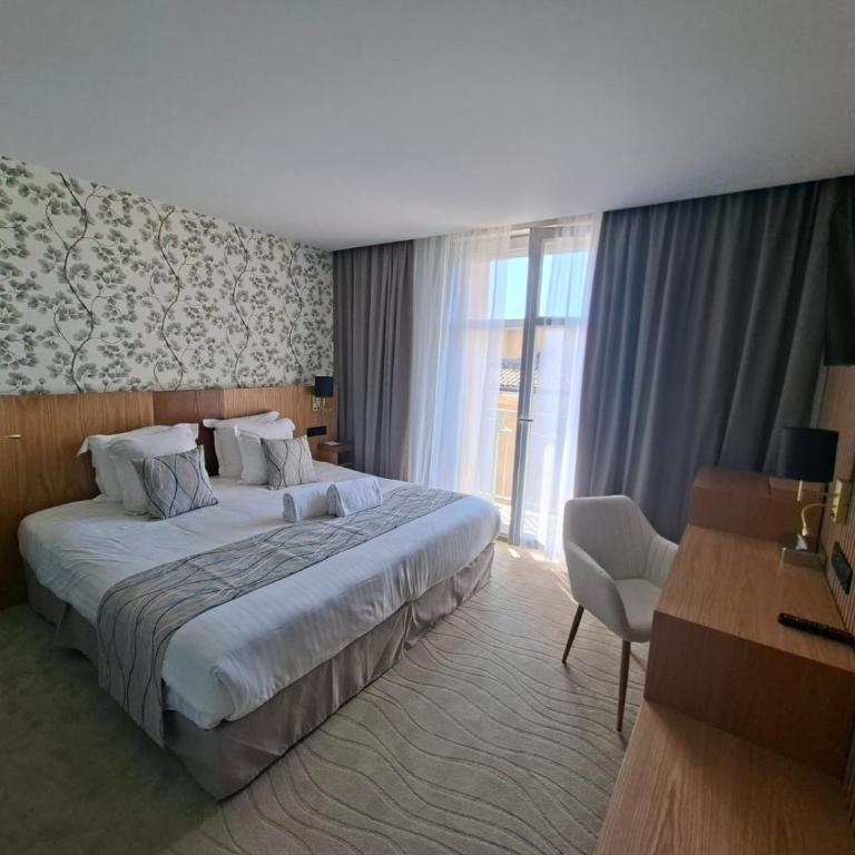 Best Western Plus Sanary - Chambre Lit King-Size Supérieure - Non-Fumeurs - 10
