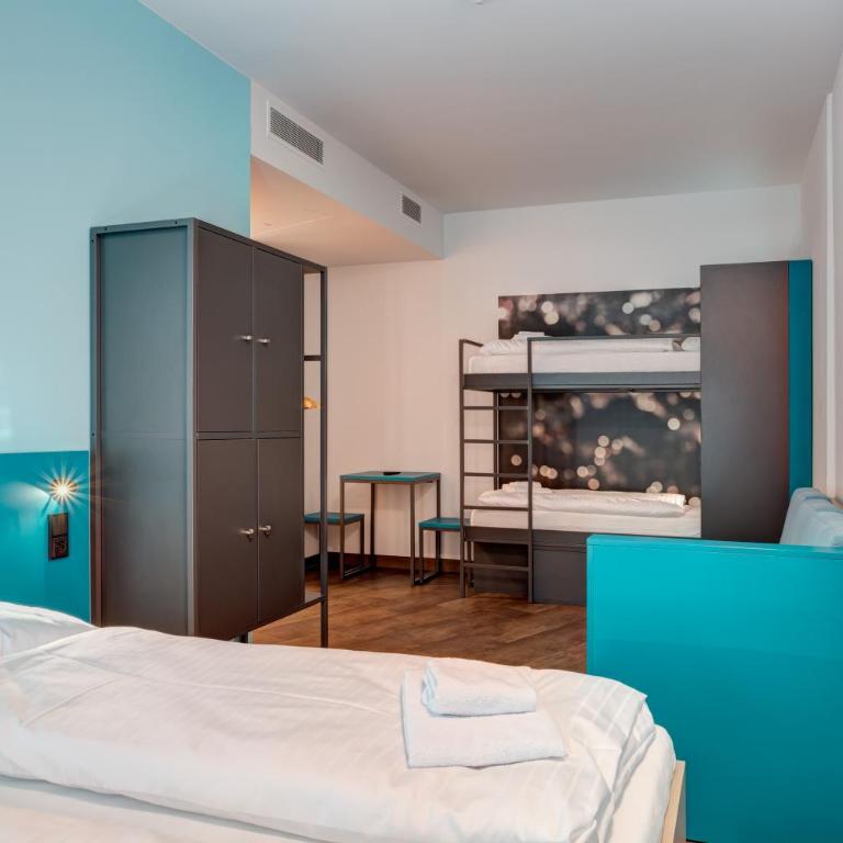 MEININGER Hotel München Olympiapark - Habitación de 5 camas - 5