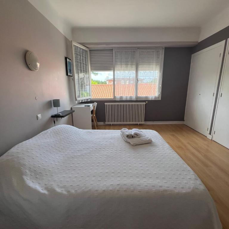 Hôtel La Pergola - centre ville - Chambre Double - 3