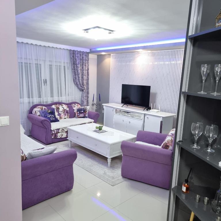 Ramonda Smještaj - Two-Bedroom Apartment - 9