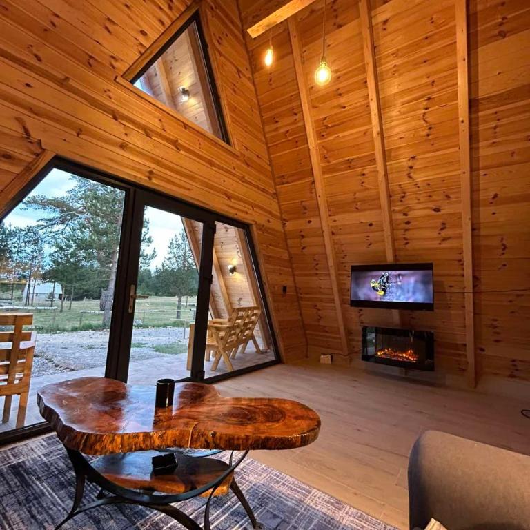 Mountain home Tara - One-Bedroom House - 15