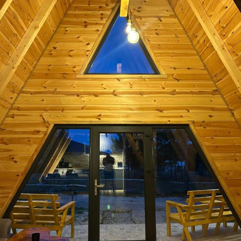 Mountain home Tara - One-Bedroom House - 18