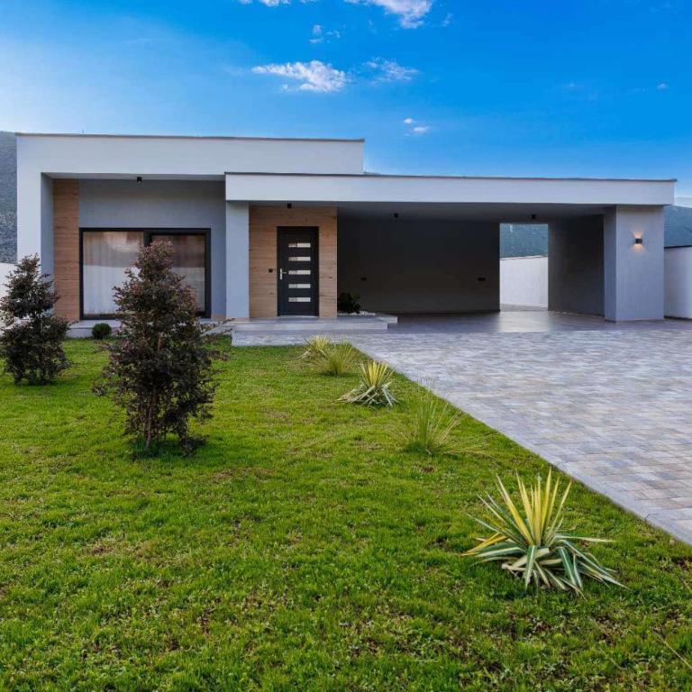 Villa del Sol Mostar - Three-Bedroom Villa - 11