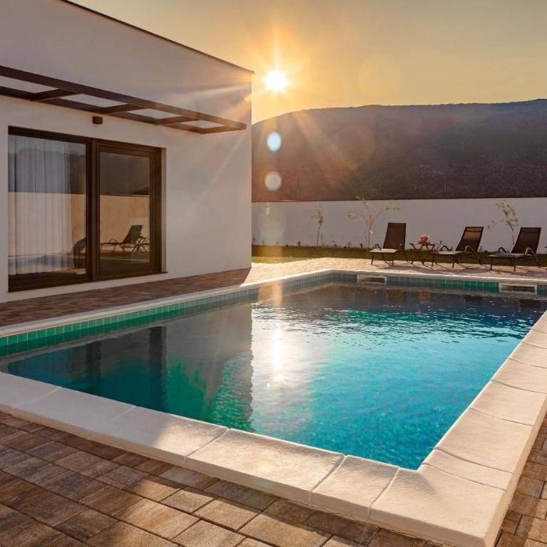 Villa del Sol Mostar - Three-Bedroom Villa - 17