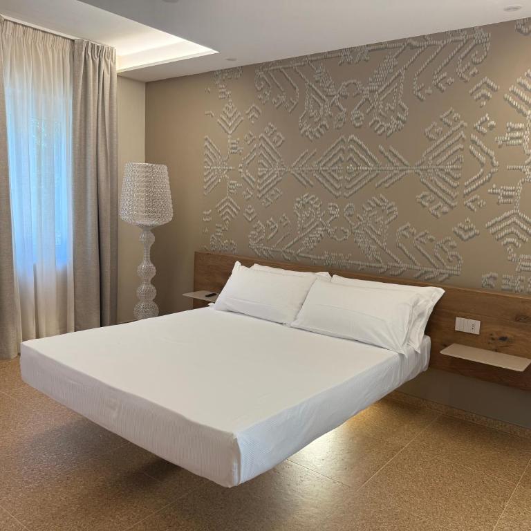 MIRARI Design Rooms - Camera King Deluxe - 4