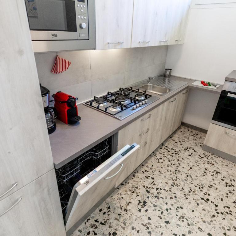 CASA MARTINA by Design Studio - Appartamento con 2 Camere da Letto - 17