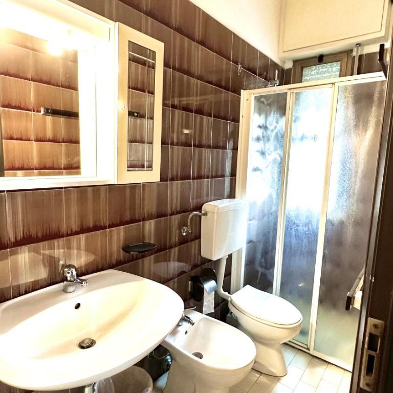 Hotel Splendid Suisse - Camera Tripla Basic - 5