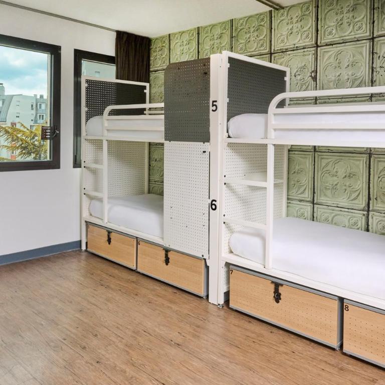 Generator Paris - Chambre 8 Lits et Salle de Bains Privative - 5