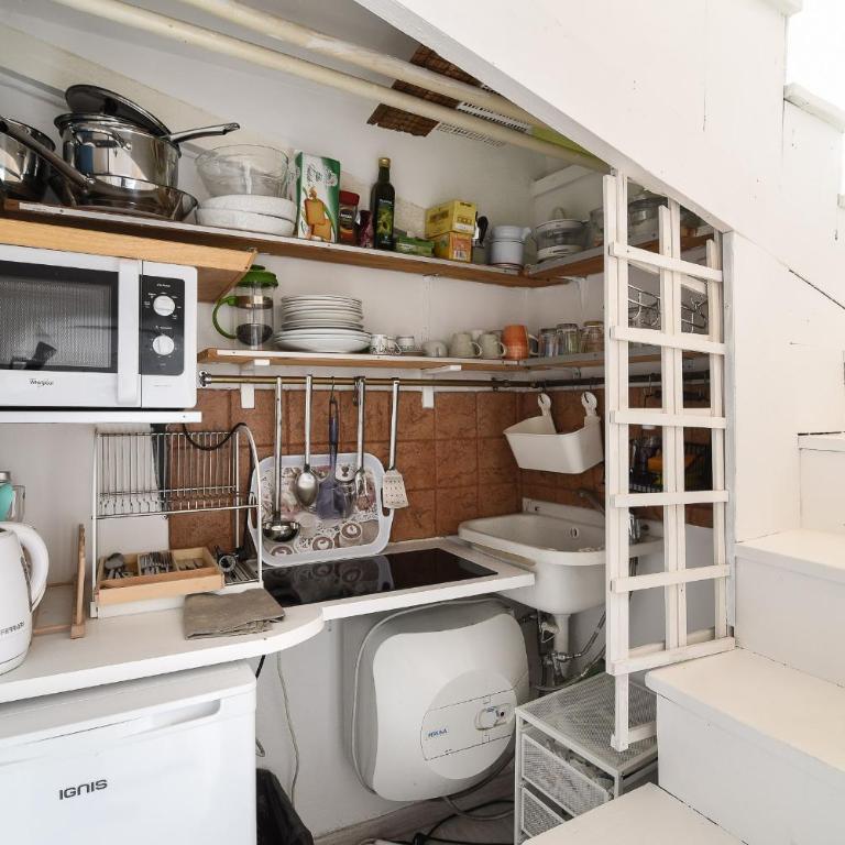 Navona studio with terrace Backpackers - Appartamento con 1 Camera da Letto - 2
