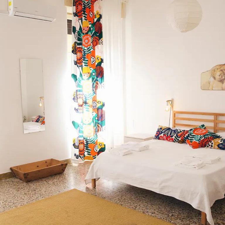 Living Simply - Double or Twin Room with Private Bathroom - 1
