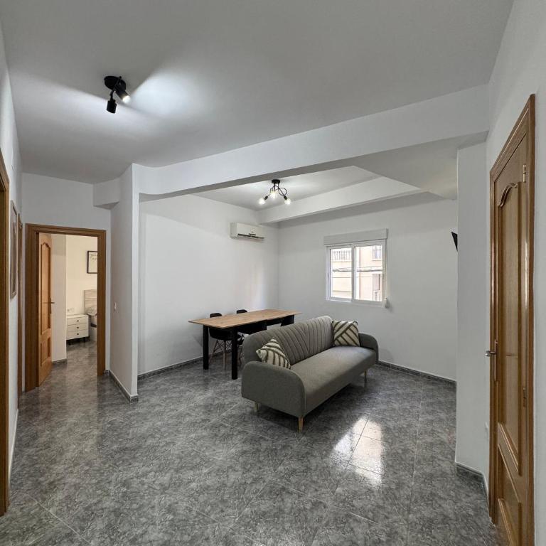 Apartamento La Vila Old Town - Three-Bedroom Apartment - 17