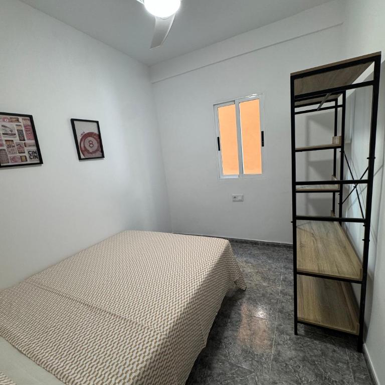 Apartamento La Vila Old Town - Three-Bedroom Apartment - 24