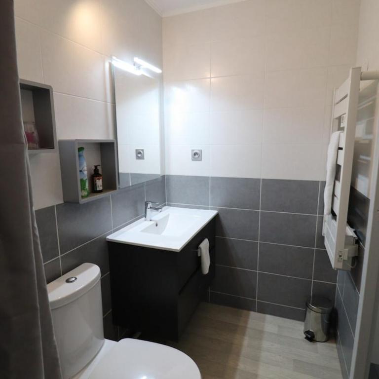 Appartement Belle étoile - Cure, ski & spa - Studio - Vue sur Montagne - 9