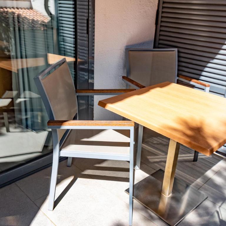 NM Suites by Escampa Hotels - Habitación Doble Estándar con terraza - 1