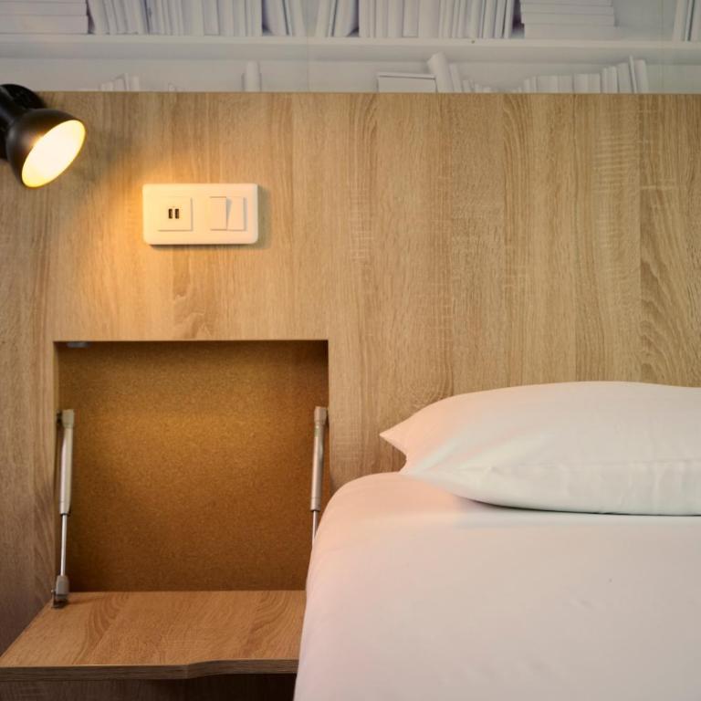 Generator Paris - Chambre Lit King-Size Deluxe - 4