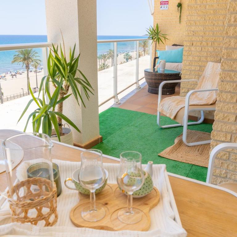 Ático en Primera línea de playa con garaje - Apartamento con vistas al mar - 4