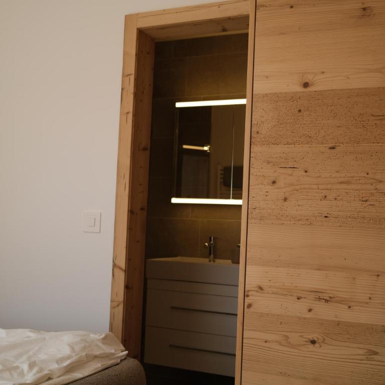 Luxury Lakefront Apartment - Apartment mit Seeblick - 13