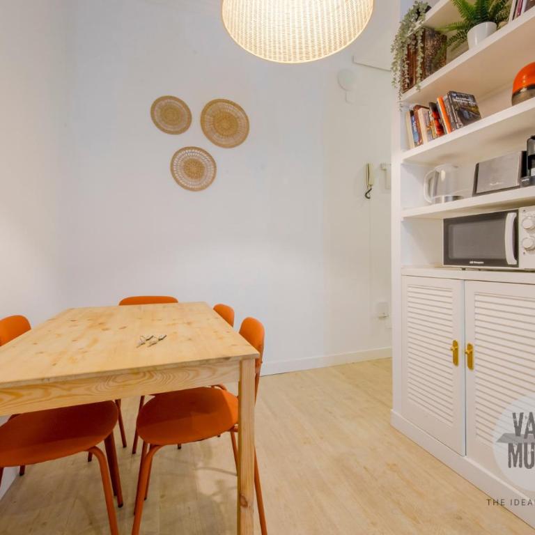 Brisa Literaria para 3 en Las Letras, Ventura de la Vega - Apartment - 20