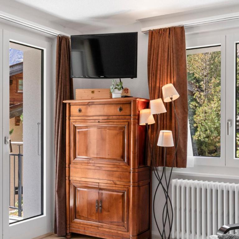 Zermatt, 4 pers, 3 lits - Balcon avec vue et petit jardin - Apartment mit 2 Schlafzimmern - 10