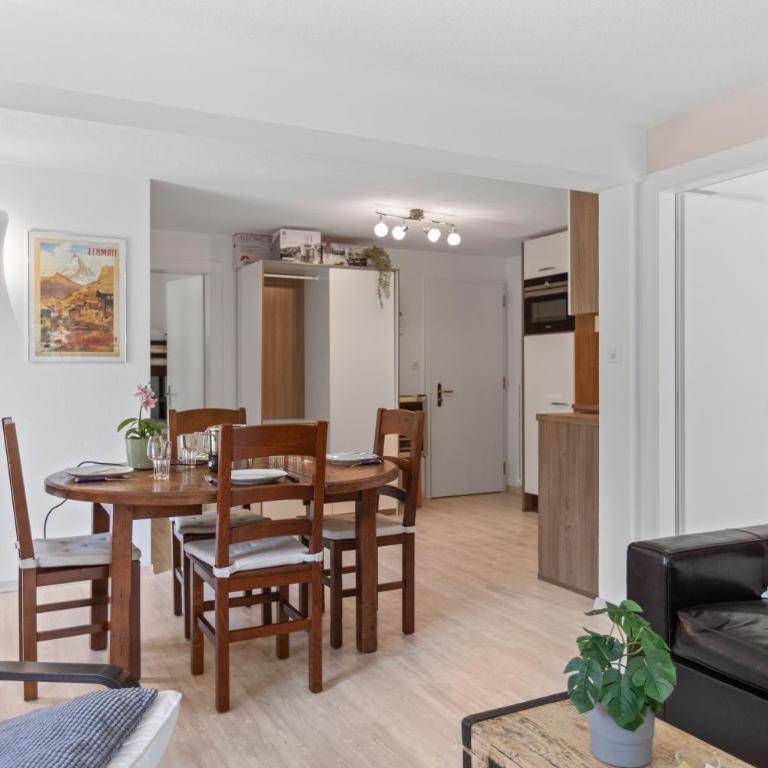 Zermatt, 4 pers, 3 lits - Balcon avec vue et petit jardin - Apartment mit 2 Schlafzimmern - 8