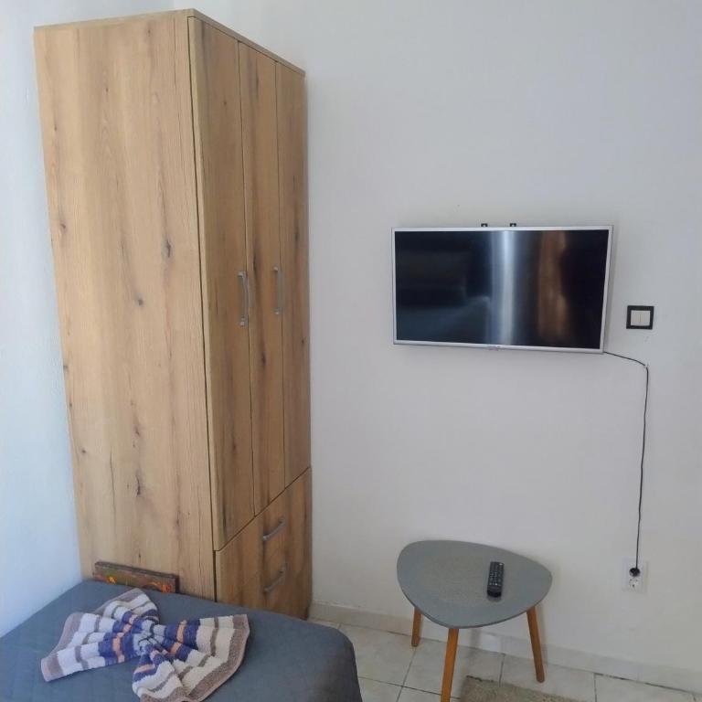 Apartman V,P - Two-Bedroom Apartment - 11