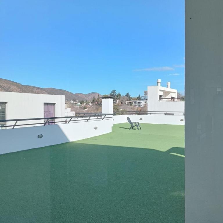 Departamento Carlos Paz Paseo Quattro 36 Cochera Piscina Céntrico - Apartamento de 1 dormitorio - 2