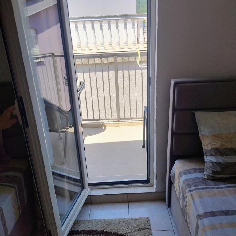 Apartman V,P - Two-Bedroom Apartment - 18