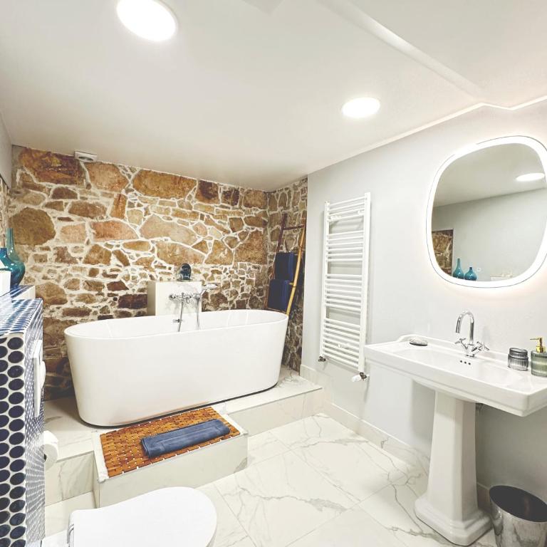 Domaine des Encourdoules - Chambre Double Deluxe avec Baignoire - 3