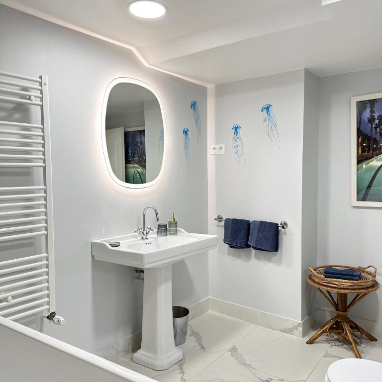 Domaine des Encourdoules - Chambre Double Deluxe avec Baignoire - 5
