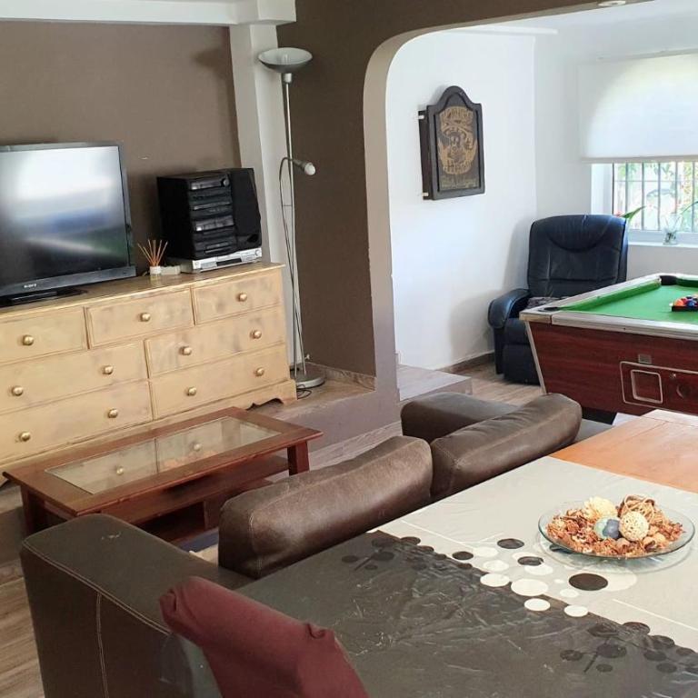 Coqueto piso con Billar en Benalmadena Costa - Apartamento con vistas a la piscina - 9