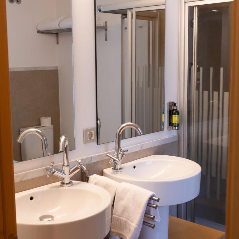 NM Suites by Escampa Hotels - Habitación Doble Estándar con terraza - 3