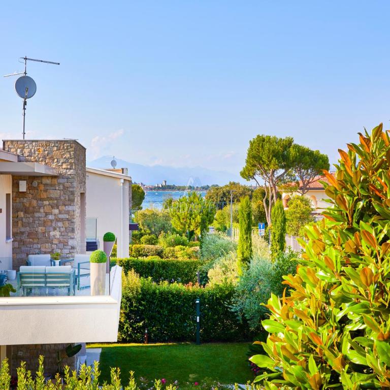Villa Roma - Vista Lago e Relax tra Giardino e Terrazza - Appartamentino su 2 Livelli - 30