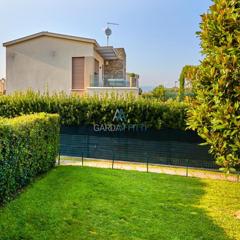 Villa Roma - Vista Lago e Relax tra Giardino e Terrazza - Appartamentino su 2 Livelli - 12