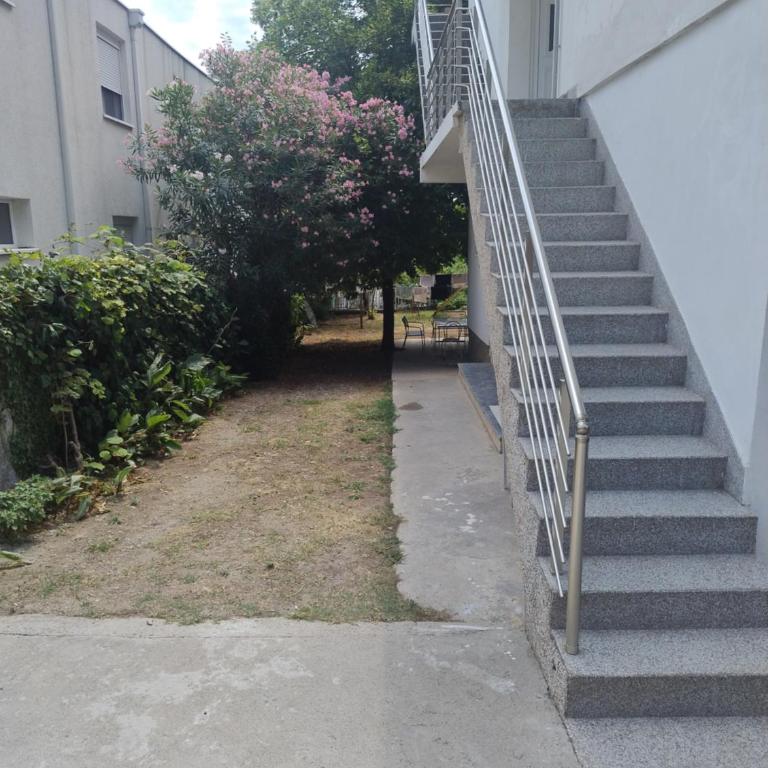 Apartman V,P - Two-Bedroom Apartment - 4