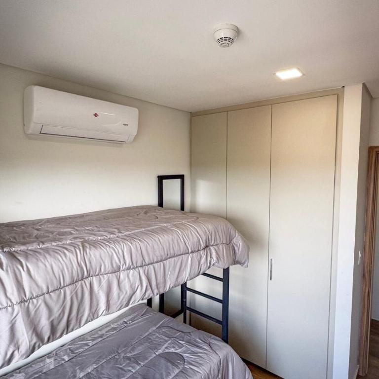 Family apartment in Carmelitas - Two-Bedroom Apartment with Balcony - 5