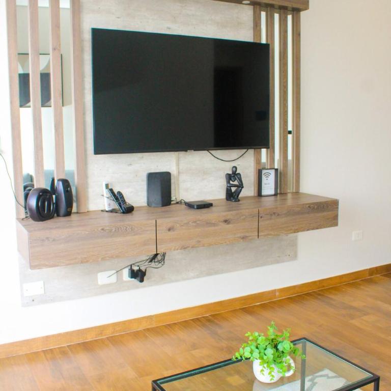 Family apartment in Carmelitas - Two-Bedroom Apartment with Balcony - 10
