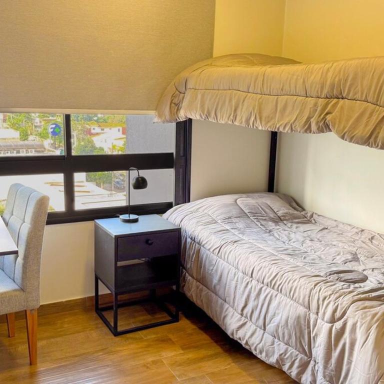 Family apartment in Carmelitas - Two-Bedroom Apartment with Balcony - 12