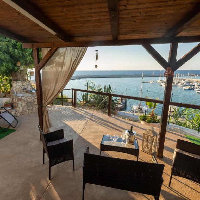 Baia Marina Suite with private jacuzzi - Villa con 2 Camere da Letto - 17