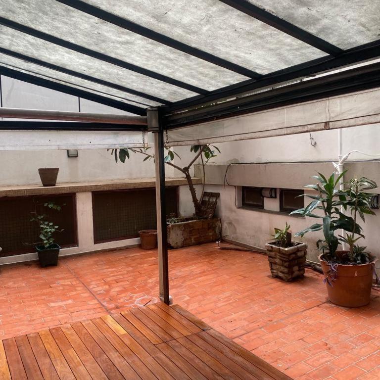 Espacioso 3 ambientes con patio en Las Cañitas - Apartamento de 2 dormitorios - 7