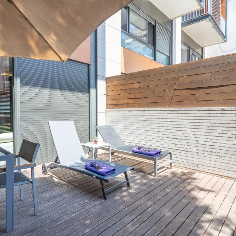 My Space Emirates - Splendid Apartment with Terrace and Pool near Park Güell - Apartment with Garden View - 23