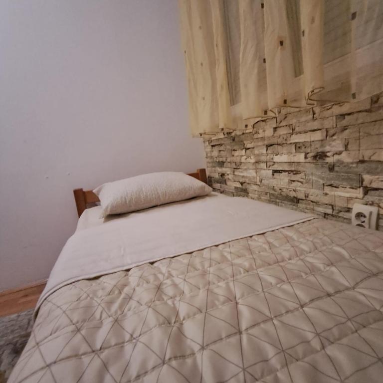 Le Pepina - Three-Bedroom Apartment with Balcony - 3