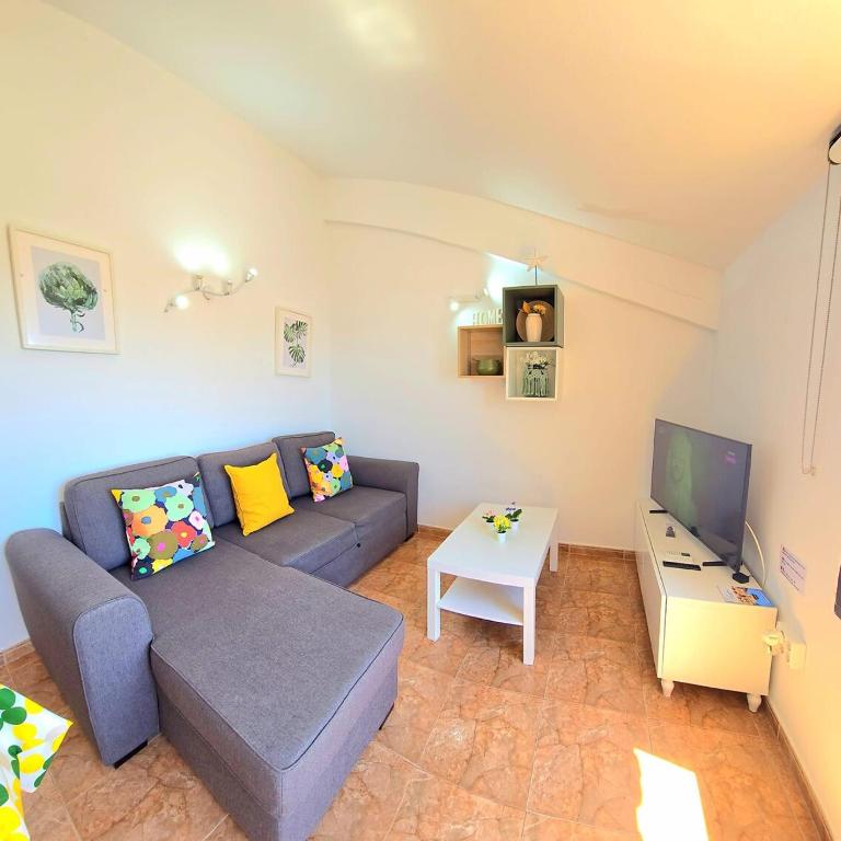 Apartment Lidia 2 front line beach, one bed - Apartamento de 1 dormitorio - 9