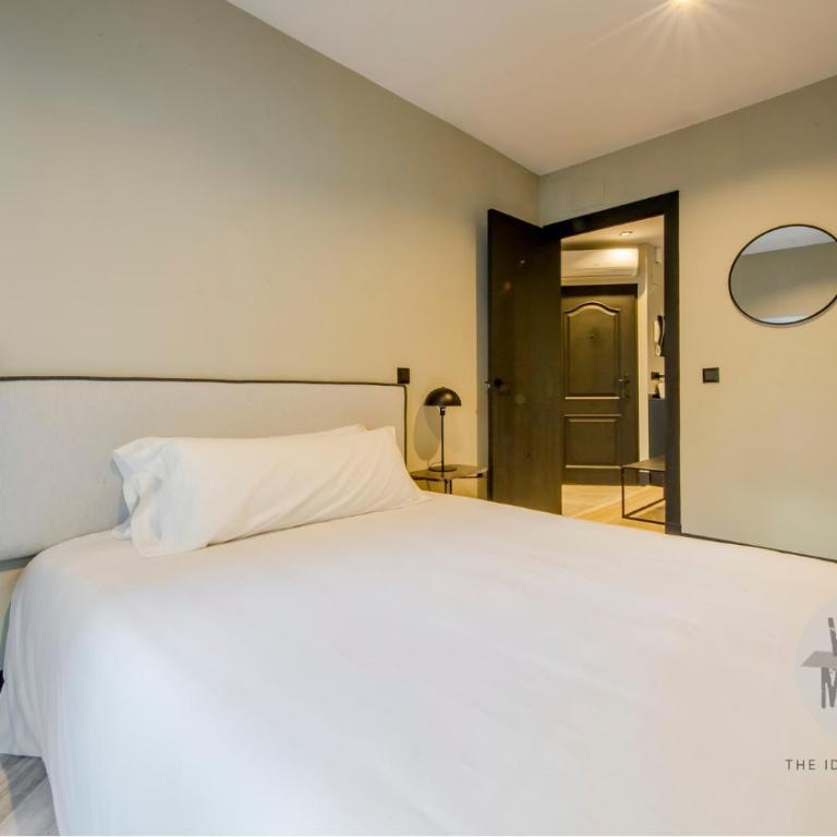 Cielo de Madrid para 7 en Santa Ana 20 E2 - Apartment - 10