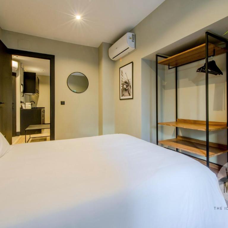 Cielo de Madrid para 7 en Santa Ana 20 E2 - Apartment - 12
