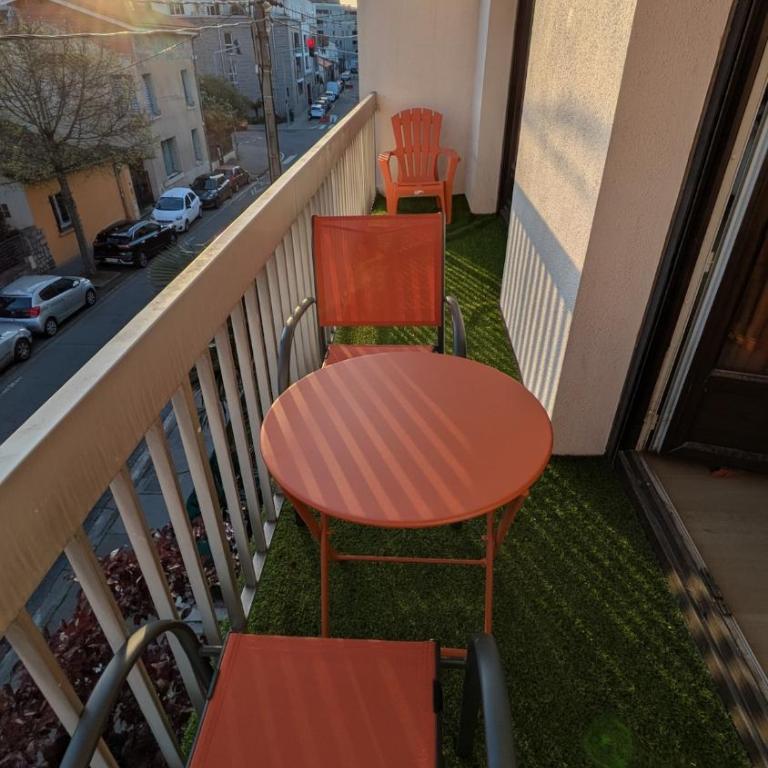 Le Sacré-Cœur- Cosy T3 Balcon & Parking-400m métro - Apartment - 12